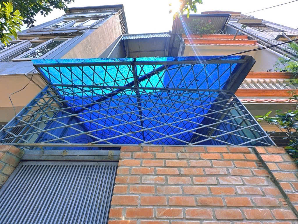 NHÀ NGÕ HOÀNG HOA THÁM, 47M X 3 TẦNG ĐẸP, SĐCC, 9,3 TỶ  NGÕ RỘNG HƠN 4M THÔNG THOÁNG, 10M RA SÂN ĐỖ Ô TÔ